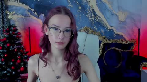 Snapshot of cozymell chatting on 4, 1, 2025 cozymell online show from 4, 1, 2025