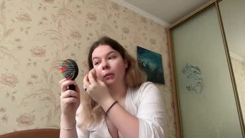 Elise online show from 18, 9, 2025