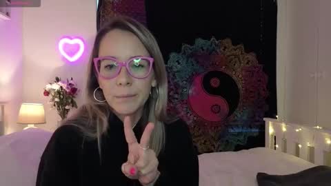 Stacy 2pm to 6pm mon-fri 3 CAT online show from 27, 11, 2025