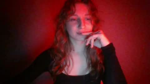Snapshot of crazy_kisses_ chatting on 8, 4, 2026 crazy_kisses_ online show from 8, 4, 2026