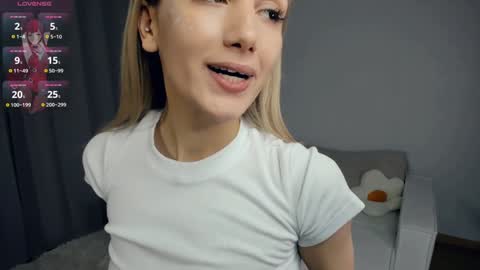 Snapshot of crazy_selfi chatting on 18, 1, 2025 Emma online show from 18, 1, 2025