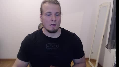 crazyangel8 online show from 6, 1, 2025