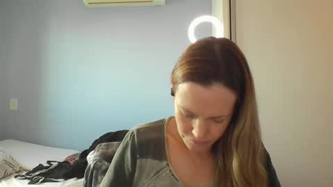 Anny online show from 4, 12, 2025