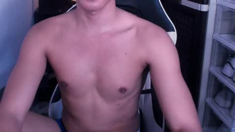 Snapshot of crazyasiancum chatting on 28, 1, 2025 Zion online show from 28, 1, 2025