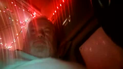 Snapshot of crazybob2001 chatting on 2, 11, 2025 crazybob2001 online show from 2, 11, 2025