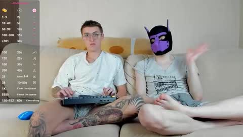 Snapshot of crazybottom99 chatting on 4, 2, 2026 Alex online show from 4, 2, 2026