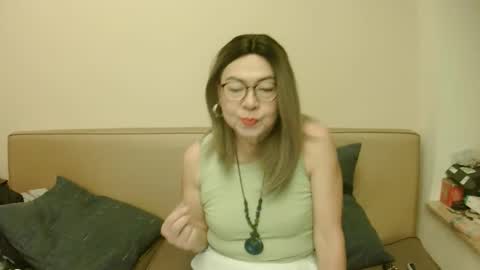 Kelly   online show from 12, 10, 2025