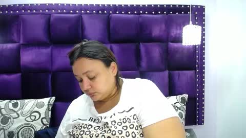 Snapshot of crazyonme chatting on 1, 3, 2025 diosalinda online show from 1, 3, 2025