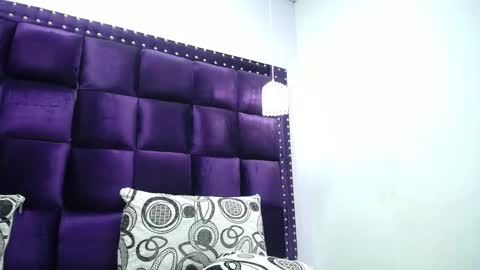 Snapshot of crazyonme chatting on 11, 3, 2025 diosalinda online show from 11, 3, 2025