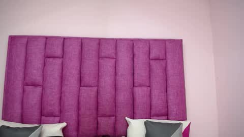 Snapshot of crazyonme chatting on 19, 10, 2025 diosalinda online show from 19, 10, 2025