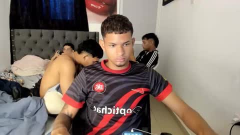 crazzy_master1 online show from 15, 4, 2026