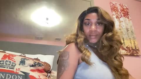 Snapshot of creame_sensation chatting on 15, 2, 2025 PHANTOMTARGARYENXXX online show from 15, 2, 2025