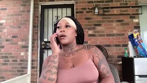 Snapshot of creame_sensation chatting on 17, 10, 2025 PHANTOMTARGARYENXXX online show from 17, 10, 2025