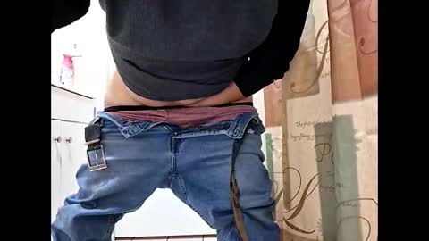 Snapshot of creamme11 chatting on 14, 12, 2025 creamme11 online show from 14, 12, 2025