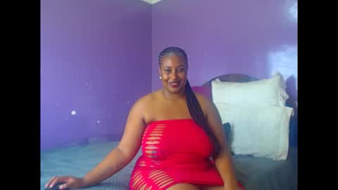 Snapshot of creamylea chatting on 15, 12, 2025 CreamyLea online show from 15, 12, 2025