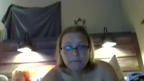 Snapshot of creamymadona chatting on 19, 9, 2025 Heather online show from 19, 9, 2025