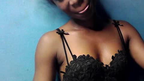 creamyxsugar online show from 25, 11, 2025