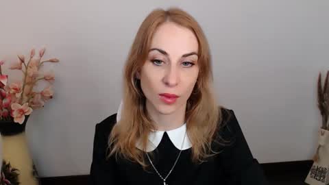 Snapshot of create_your_own_sun chatting on 8, 10, 2025 Lera online show from 8, 10, 2025