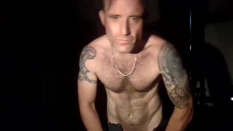 Snapshot of creatorscreationdz chatting on 16, 12, 2025 creatorscreationdz online show from 16, 12, 2025