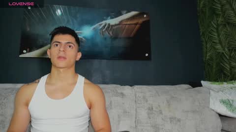 Snapshot of crhistian1_ chatting on 4, 1, 2025 CRHISTIAN online show from 4, 1, 2025