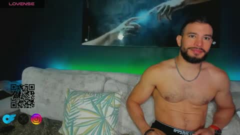 Snapshot of crhistian1_ chatting on 5, 2, 2025 CRHISTIAN online show from 5, 2, 2025