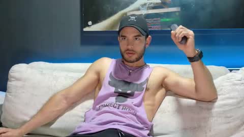 Snapshot of crhistian1_ chatting on 23, 10, 2025 CRHISTIAN online show from 23, 10, 2025