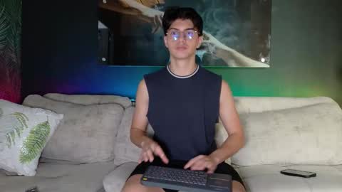 CRHISTIAN online show from 4, 4, 2026