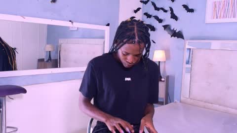 Snapshot of criisbrown_ chatting on 4, 11, 2025 CriisBrown online show from 4, 11, 2025