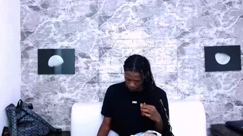 Snapshot of criisbrown_ chatting on 15, 11, 2025 CriisBrown online show from 15, 11, 2025