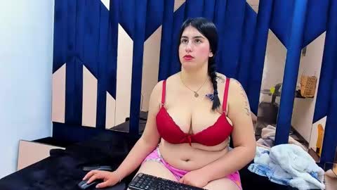 Snapshot of criistaal__ chatting on 12, 12, 2024 Criistaal   online show from 12, 12, 2024