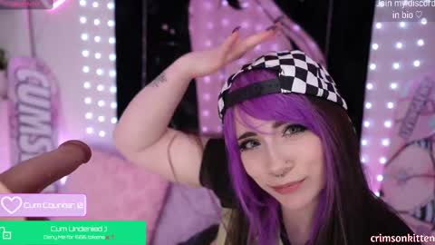 Snapshot of crimsonkitten chatting on 4, 10, 2025 Crimson Kitten online show from 4, 10, 2025