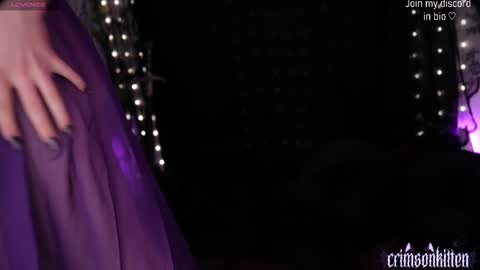 Snapshot of crimsonkitten chatting on 14, 10, 2025 Crimson Kitten online show from 14, 10, 2025