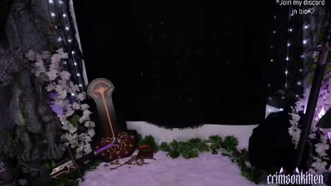 Snapshot of crimsonkitten chatting on 19, 10, 2025 Crimson Kitten online show from 19, 10, 2025