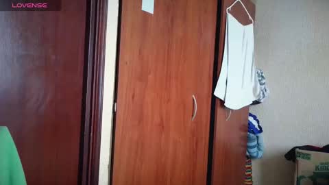 cris2428 online show from 30, 10, 2025