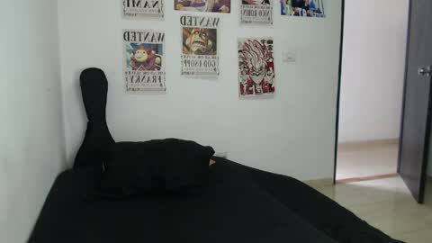 criscamiloo online show from 14, 4, 2026