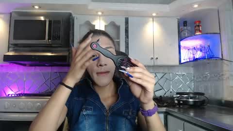 Cristina Onazis online show from 25, 4, 2026