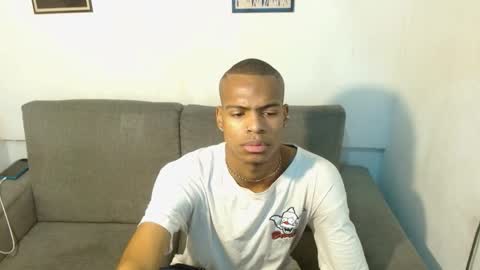 criss_zuri online show from 6, 10, 2025