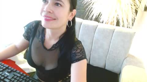 cristal1609 online show from 10, 10, 2025