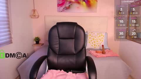 cristal__adams online show from 12, 3, 2025