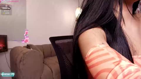 Snapshot of cristal_dim chatting on 16, 10, 2025 CRISTAL online show from 16, 10, 2025