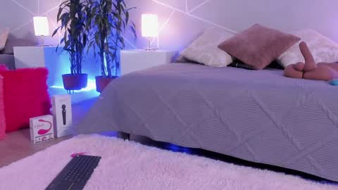 Cristal online show from 24, 1, 2025