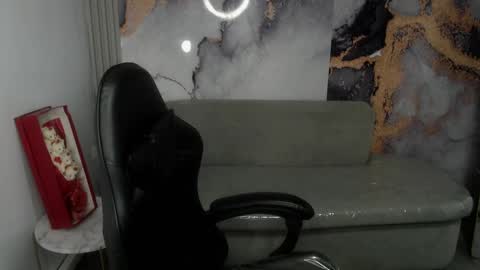 Cristal online show from 10, 9, 2025