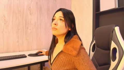 CRISTAL  VIOLETA online show from 17, 1, 2026