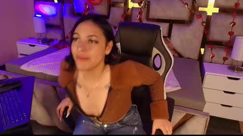 CRISTAL  VIOLETA online show from 21, 2, 2026