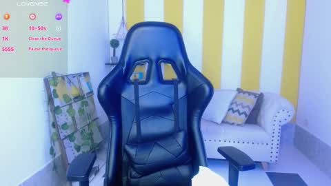 Snapshot of cristal_war chatting on 9, 1, 2025 Cristal online show from 9, 1, 2025