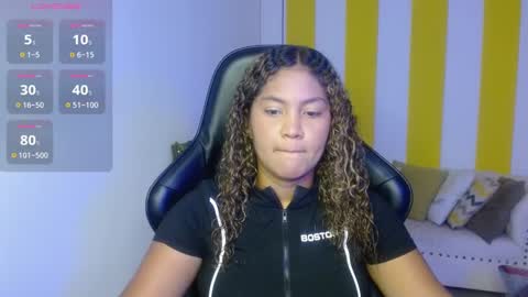 Snapshot of cristal_war chatting on 2, 2, 2025 Cristal online show from 2, 2, 2025