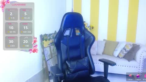 Snapshot of cristal_war chatting on 4, 2, 2025 Cristal online show from 4, 2, 2025