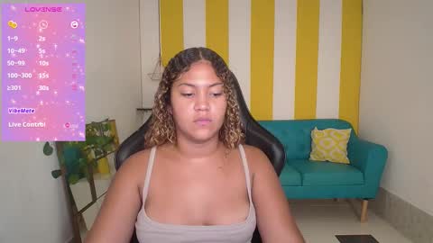 Snapshot of cristal_war chatting on 25, 10, 2025 Cristal online show from 25, 10, 2025