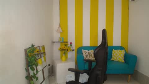 Snapshot of cristal_war chatting on 31, 10, 2025 Cristal online show from 31, 10, 2025