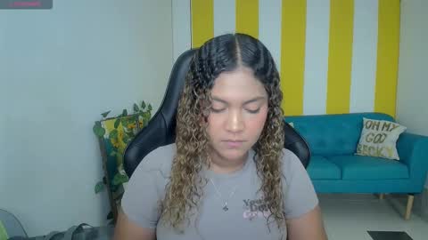 Snapshot of cristal_war chatting on 3, 11, 2025 Cristal online show from 3, 11, 2025